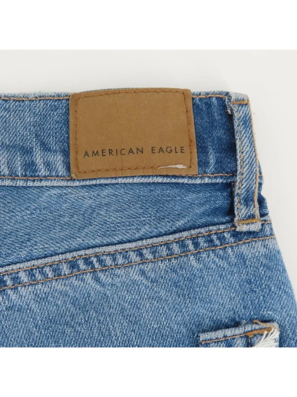 American Eagle Women 2 26W 90s Boyfriend Long Length Distressed Denim Shorts NEW